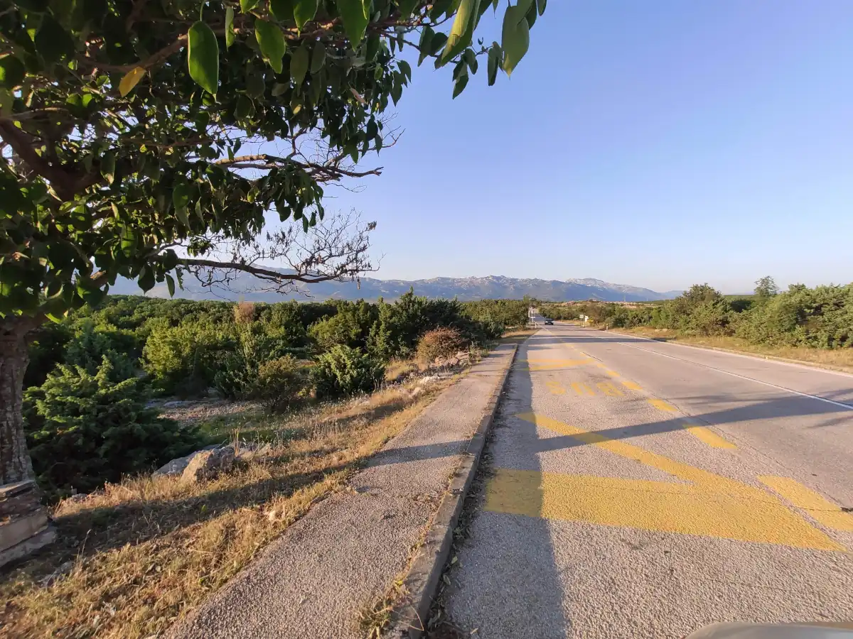 Road from Obrovac to Zadar